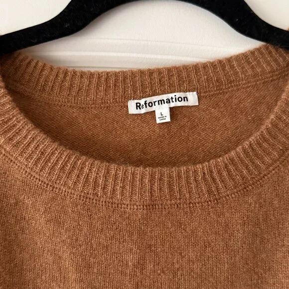 Reformation Cashmere Boyfriend Sweater Size L - Picture 4 of 4